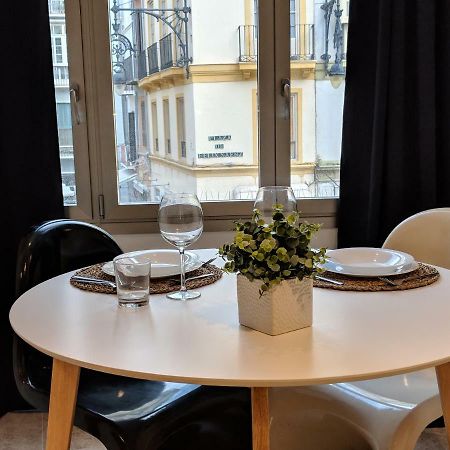 Apartamentos Arc Felix Saenz - 2 3 Малага Экстерьер фото
